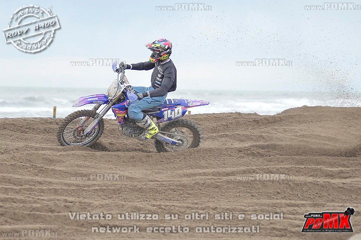 _ROB8466 (Copy).jpg